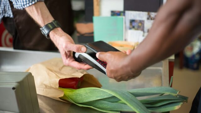 Consumer sentiment falls to 4-month low as inflation concerns mount