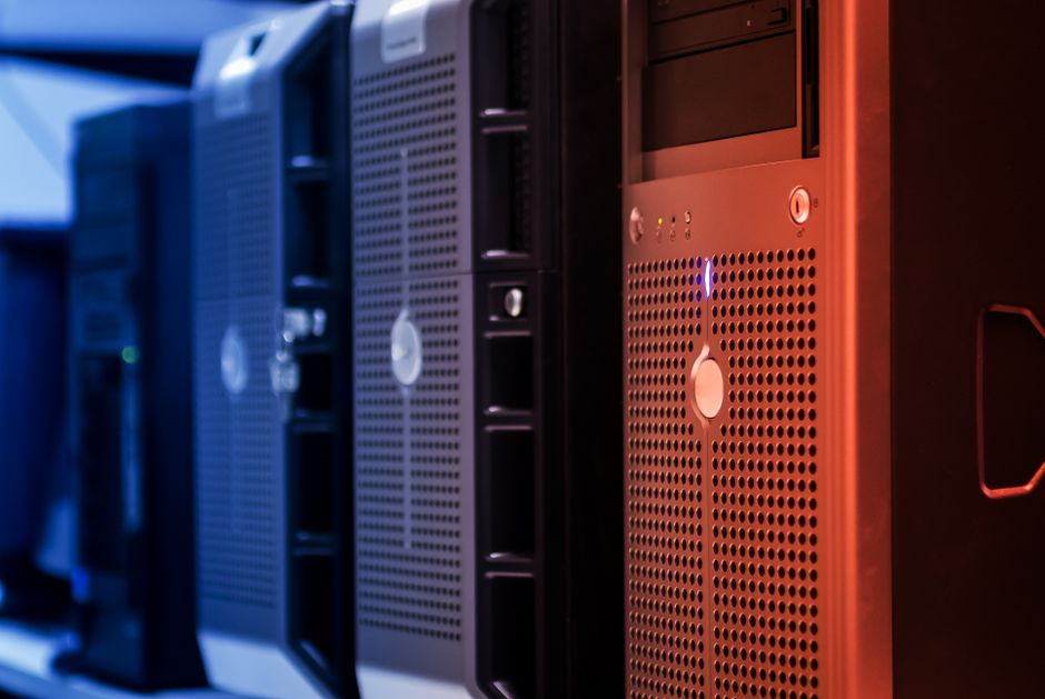 AI infrastructure demand accelerates across suppliers as safety concerns mount among tech workers