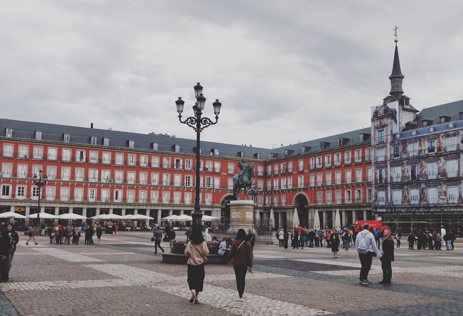 Tens of thousands protest housing costs in Spain as government legislation stalls