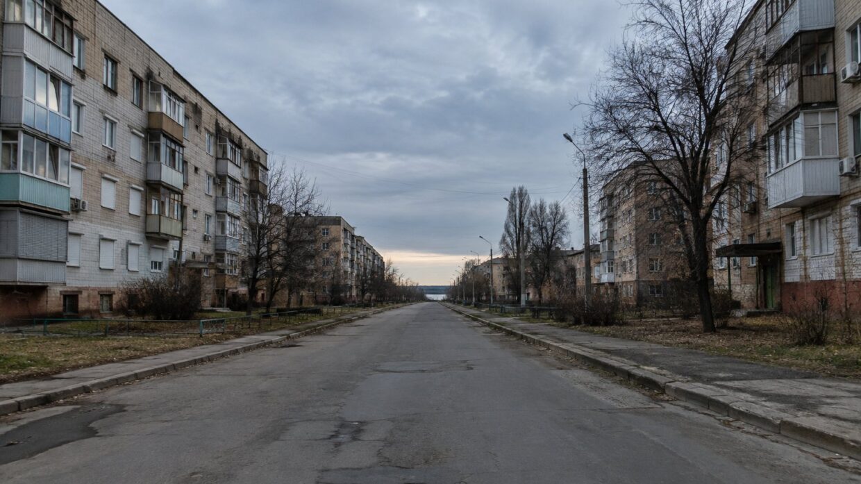 Evacuation underway in Russian-occupied Ukrainian city during reported localized ceasefire